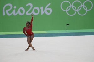 800px-Simone_Biles_na_Rio_2016